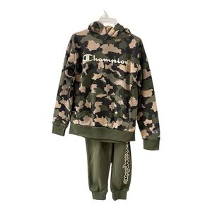 NWT Champion 2 piece set